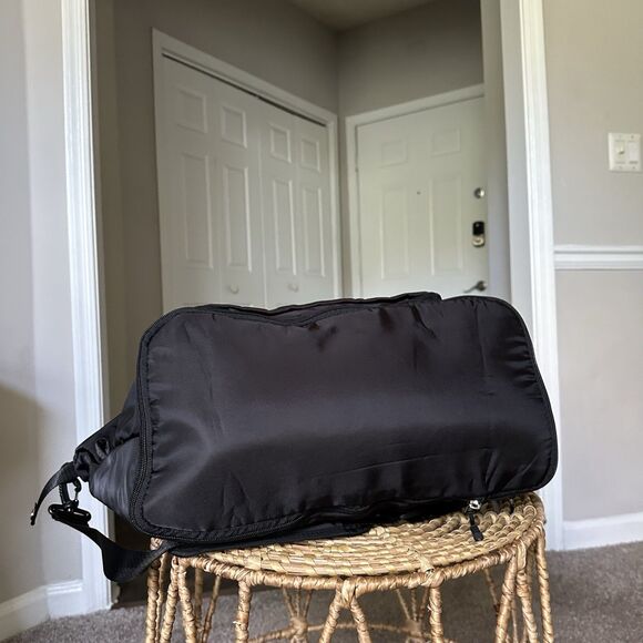 NWT $120 The Foldie Black Nylon Foldable Expandable Shoulder Bag Travel Tote - Picture 6 of 7